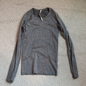 Lululemon Gray Long Sleeve Swiftly Tech Top - tag still attached